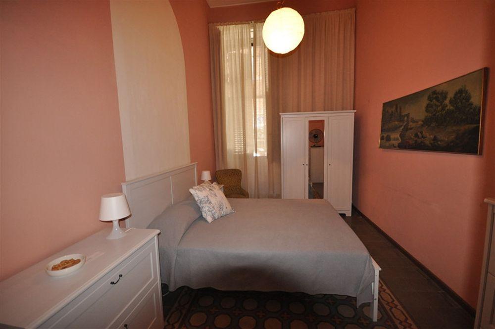 Bed and Breakfast A Casa Di Laura à Catane Extérieur photo